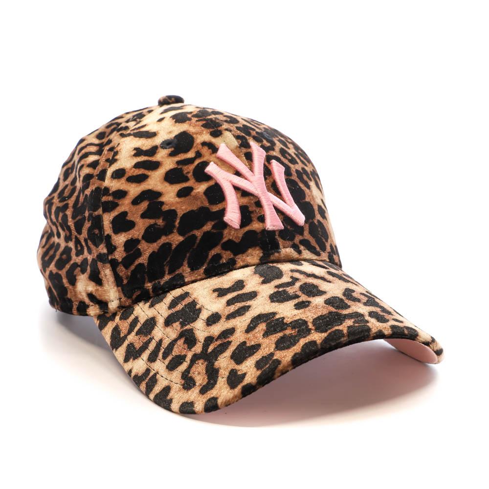 Casquette Léopard Beige/Noir Femme New Era Leo Velour 9forty Neyyan vue 2