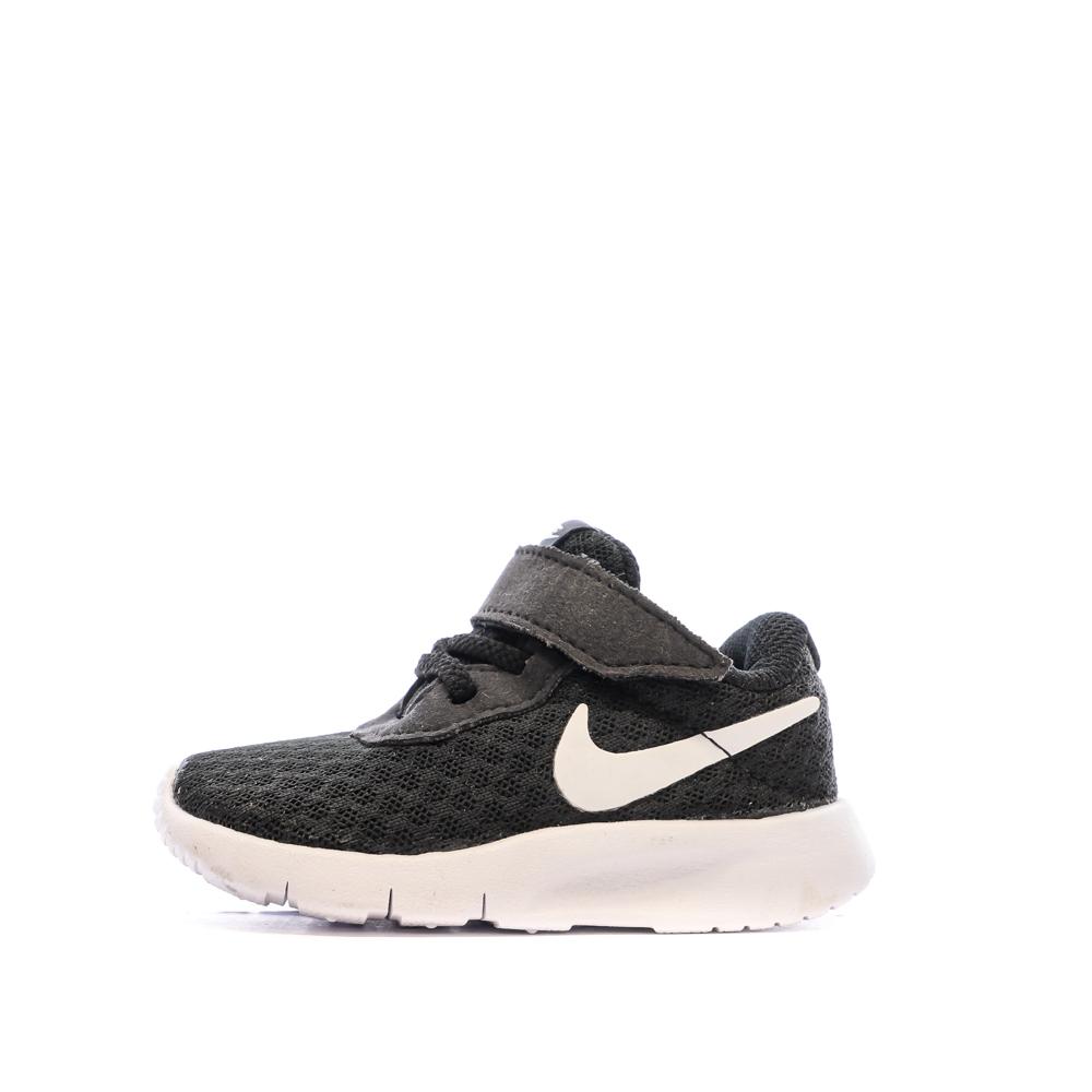 Baskets Noir Garçon Nike Tanjun pas cher