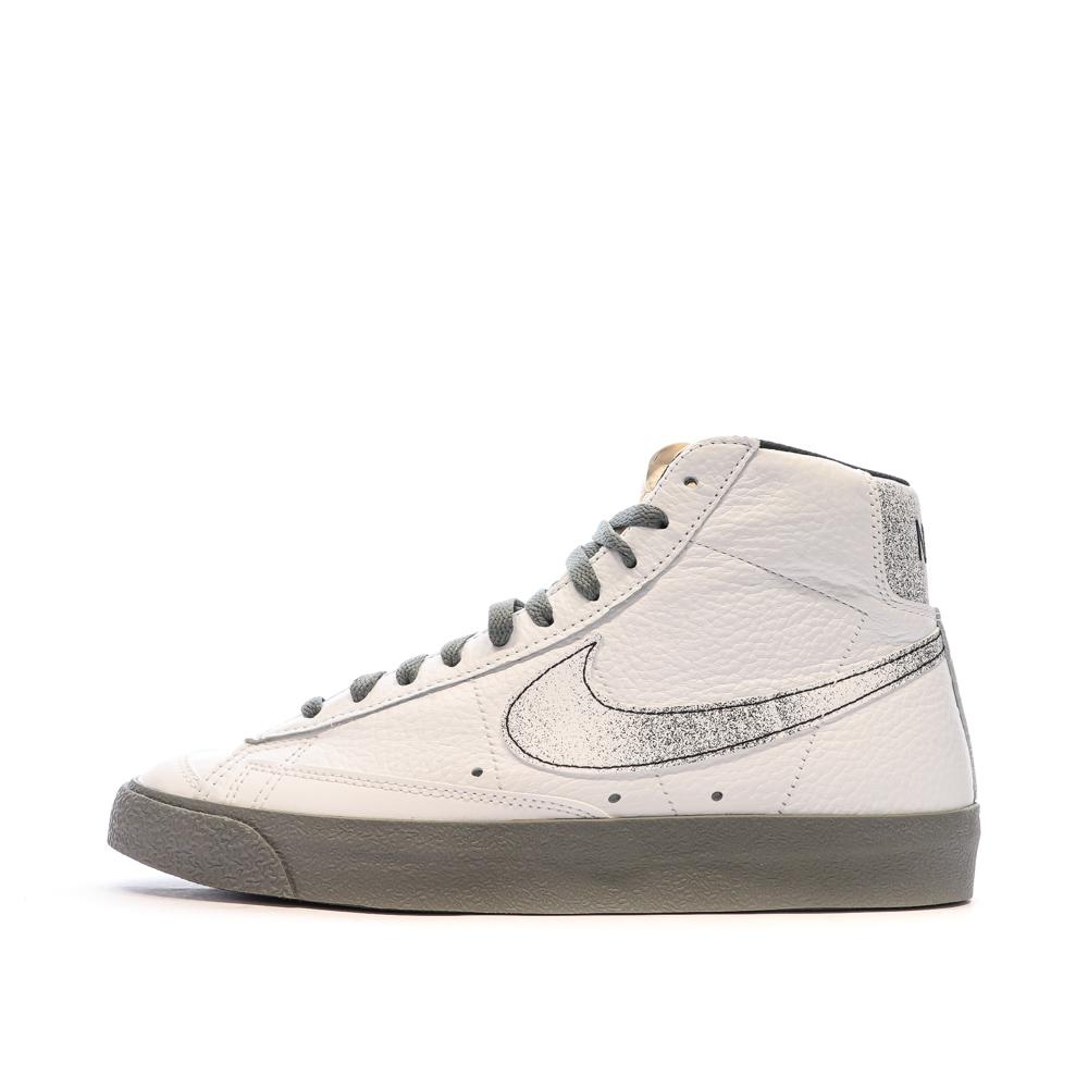 Baskets Blanche Gris Homme Nike Blazer Mid 77