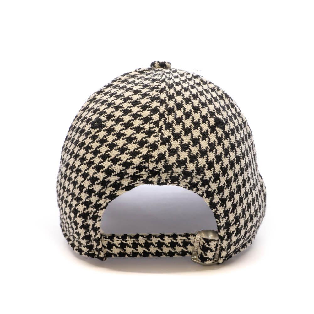 Casquette Noir/Blanc Femme New Era 9forty Neyyan vue 3