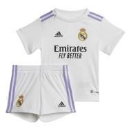 Real Madrid Mini-Kit Domicile Blanc/Violet Garçon/Fille Adidas HA2668 pas cher